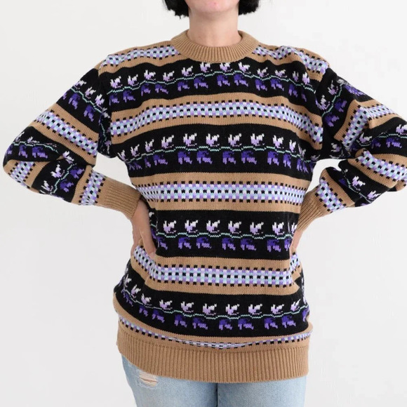 Vintage  Black & Tan with Purple Design Crewneck Sweater - Picture 2 of 11